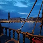 Ca\' De L\'Anzolo